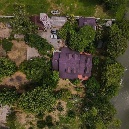 Ratmanee House Hotel Kanchanaburi City Exterior photo