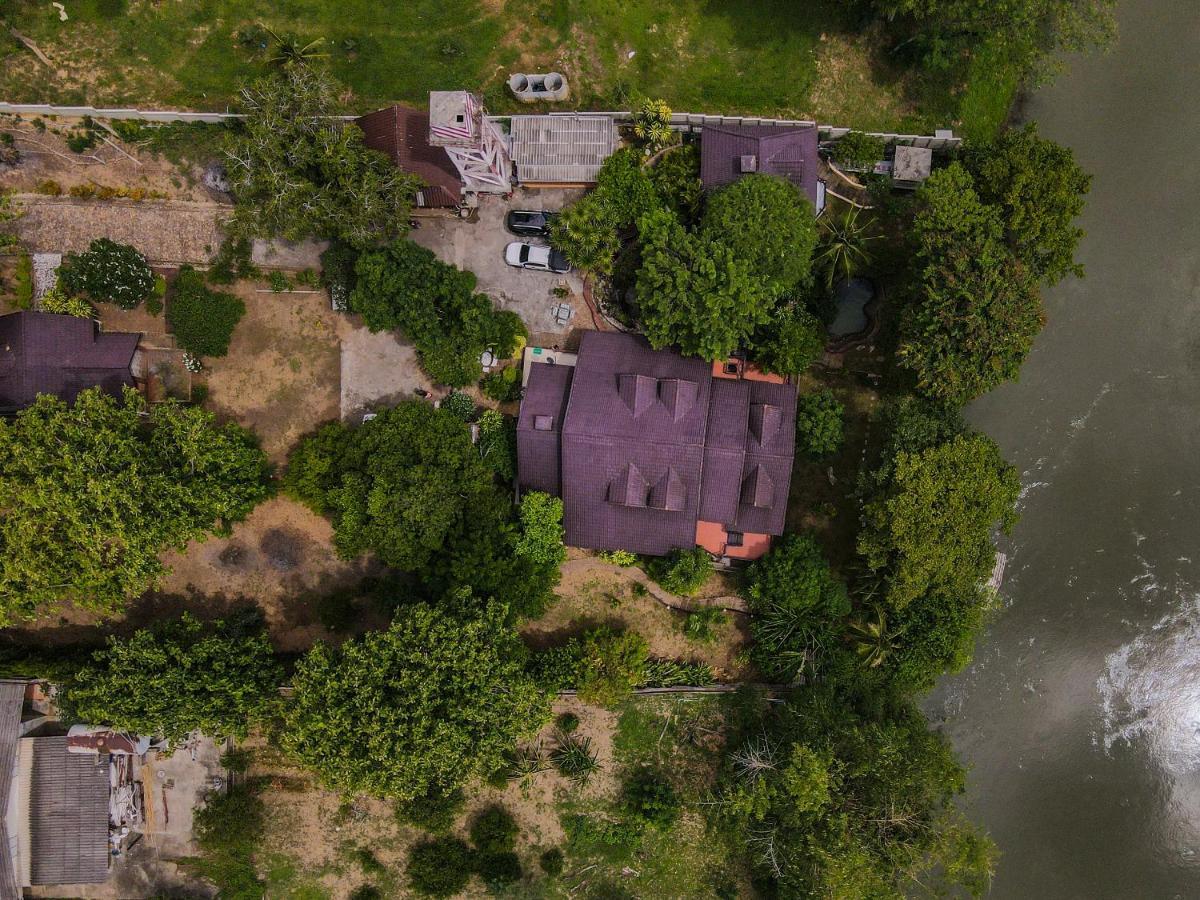 Ratmanee House Hotel Kanchanaburi City Exterior photo