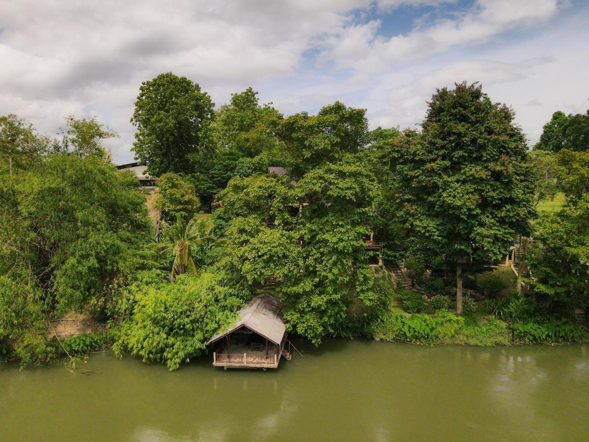 Ratmanee House Hotel Kanchanaburi City Exterior photo