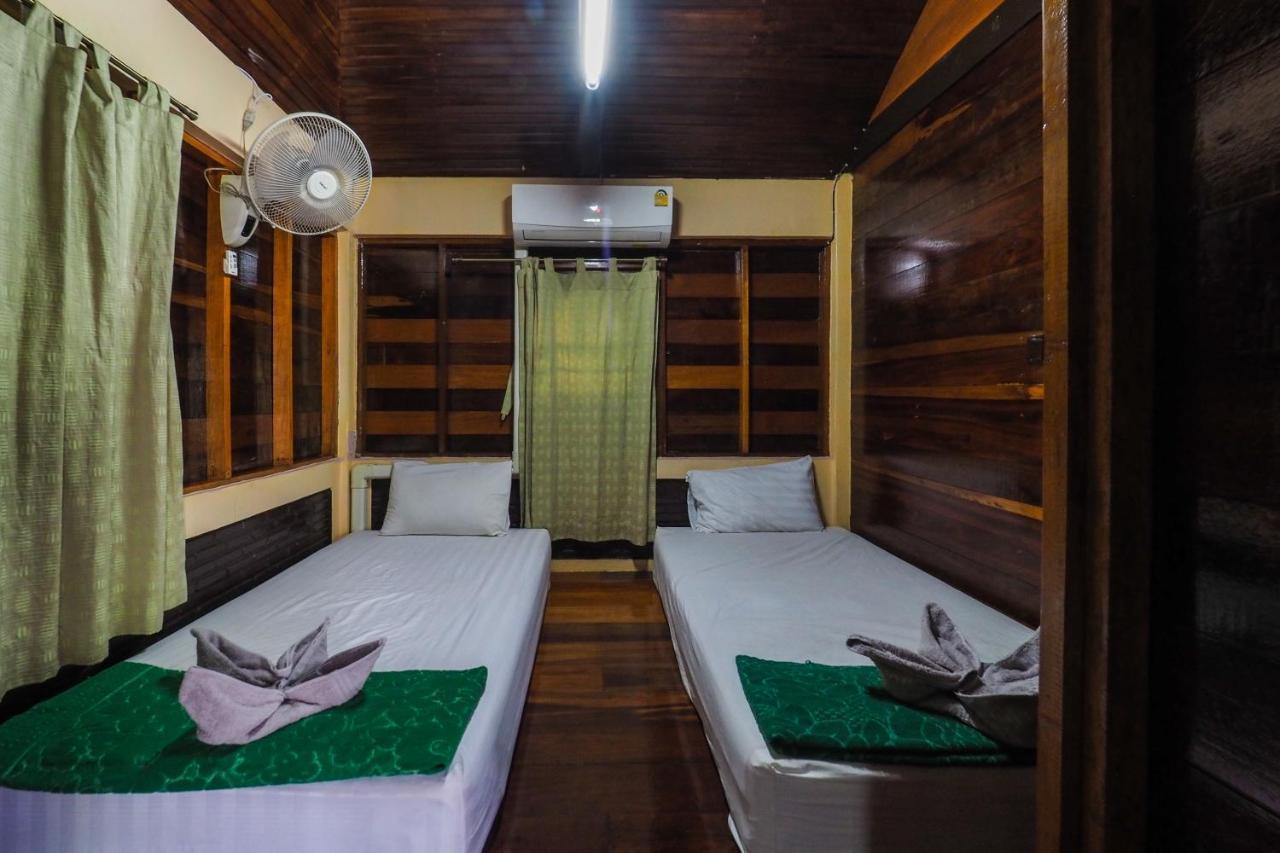 Ratmanee House Hotel Kanchanaburi City Exterior photo