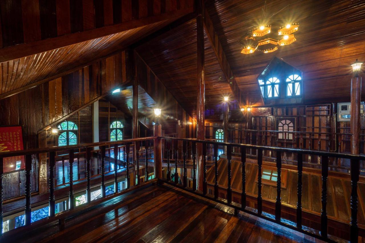 Ratmanee House Hotel Kanchanaburi City Exterior photo