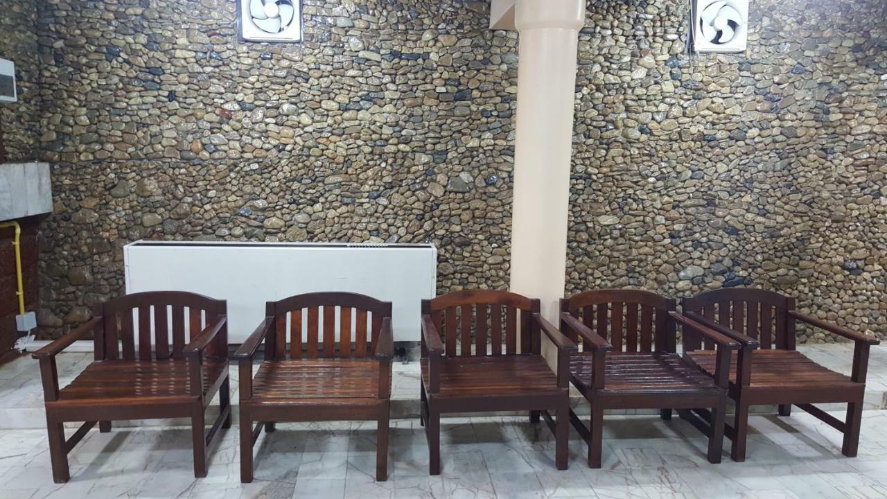 Ratmanee House Hotel Kanchanaburi City Exterior photo